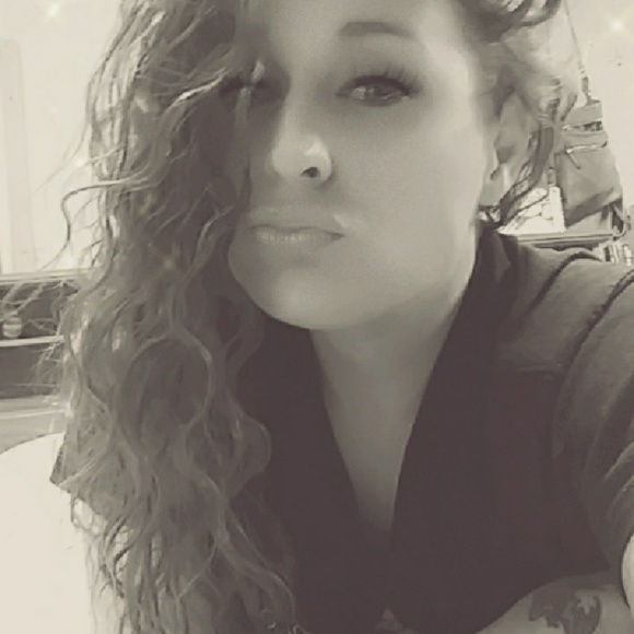 Meet your Posher, Racheal j-bo - Picture 2 of 4